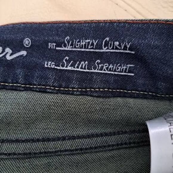 Eddie Bauer Women's Slightly Curvy Slim Straight Denim Pants Blue Size 10 - Picture 5 of 7